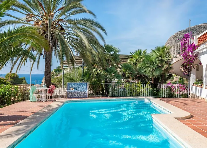 Axel - Plusholidays 칼페