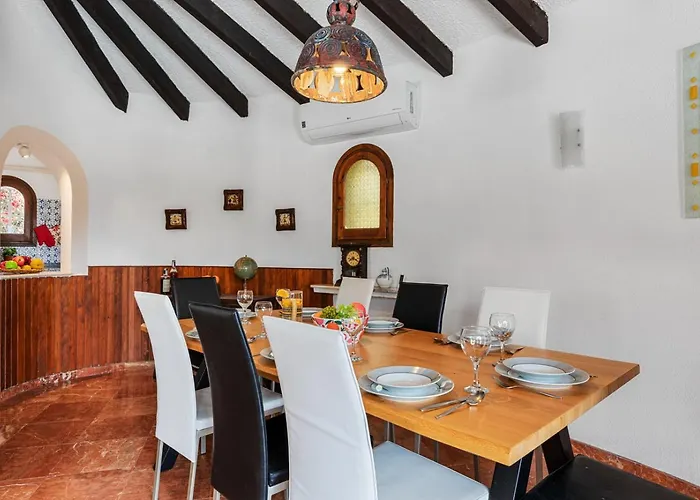 Axel - Plusholidays * 칼페