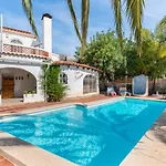 Villa Axel - Plusholidays *